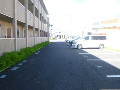 敷地内駐車場（要空き確認）
