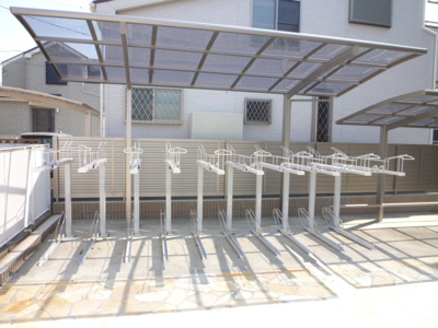 屋根付き駐輪場