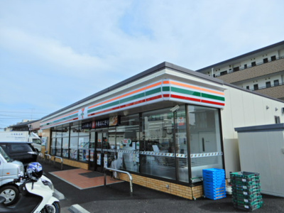 セブン-イレブン 伊勢原石田店まで170ｍ