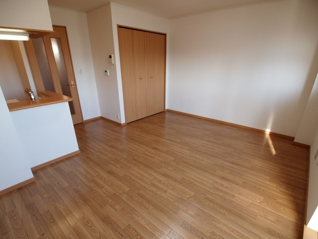 アバンツァートの居間・リビング