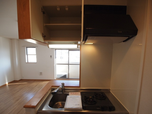 アバンツァートのキッチン