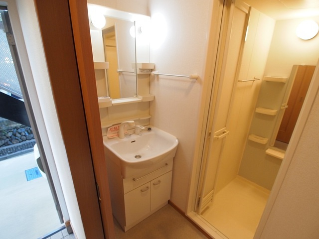 アバンツァートの洗面所