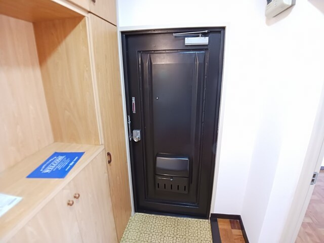 三室山コープタウンの玄関