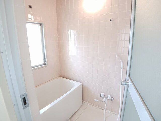 三室山コープタウンの浴室