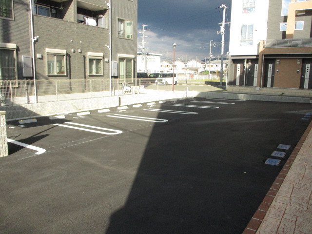 Sunny Field Southの駐車場