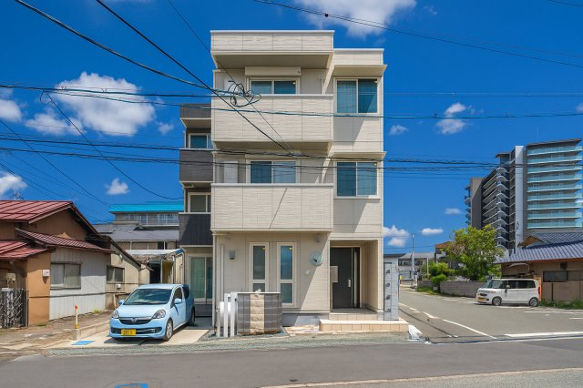 Grande chouchou;Monica