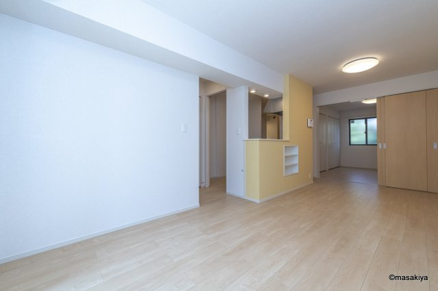 メゾン ド モアの居間・リビング