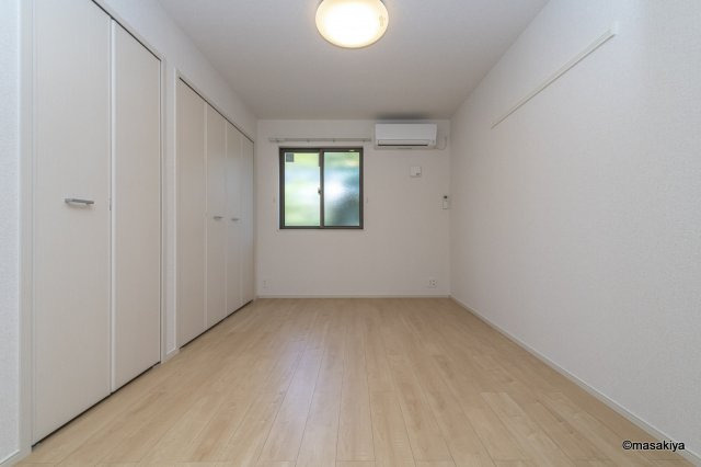 メゾン ド モアの洋室|寝室　エアコン付