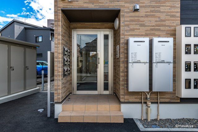 デイジーコートのエントランス