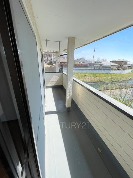 前橋市田口町中古一戸建てのバルコニー|天井付きバルコニー