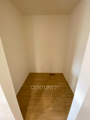 【キッチン】 | 前橋市南24-1期(1号棟) | キッチン横に食材等の収納に便利な収納付き。