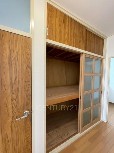 前橋市天川原町2丁目中古の収納|１階廊下の収納です。