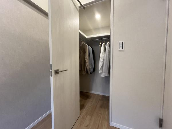 コスモ旗の台の収納