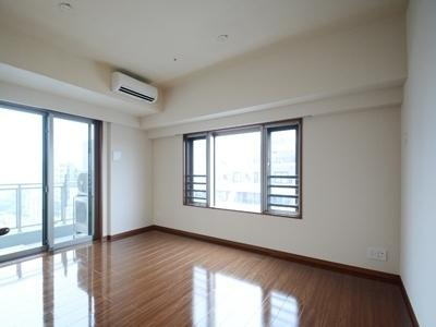 【洋室】 | プライムアーバン新宿夏目坂