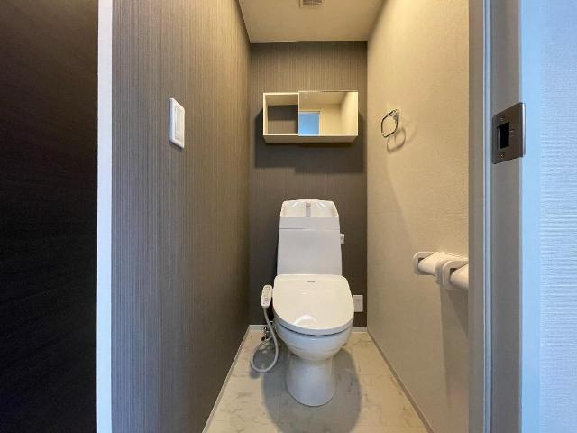 Ｒｅ．ｂｅｌｌ奥井町のトイレ|シャワー付トイレ