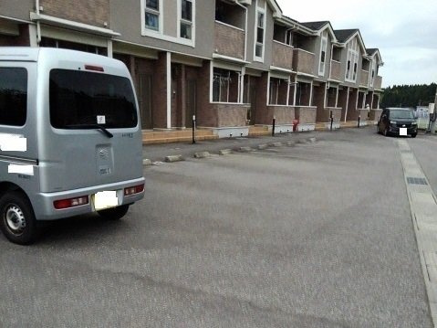 ベルズかたかごＢの駐車場|カースペースがあります