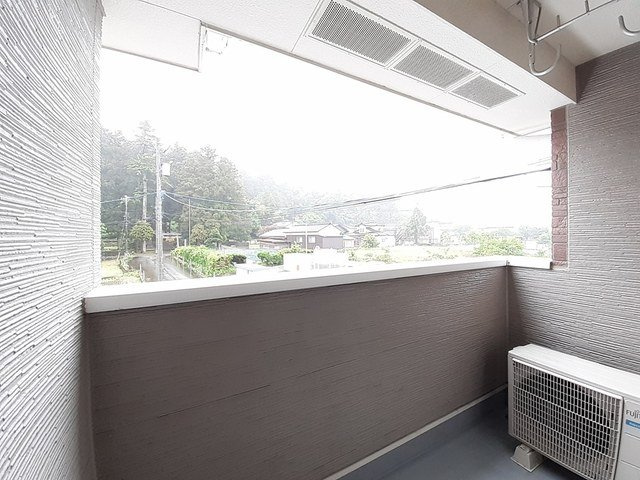 ベルズかたかごＢのバルコニー|落ち着いた時間を過ごせるバルコニーです