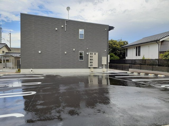 エクラ２２の駐車場|駐車場完備です