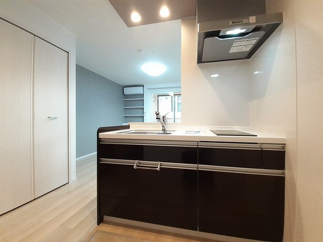 エクラ２２のキッチン|コンパクトなキッチンで掃除もラクラク