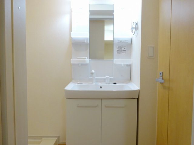 フェリーチェ・優Ⅱの洗面所|広い洗面スペース