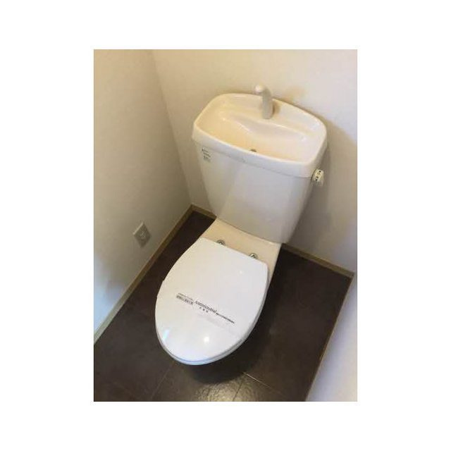 岐阜市北一色７丁目のアパートのトイレ