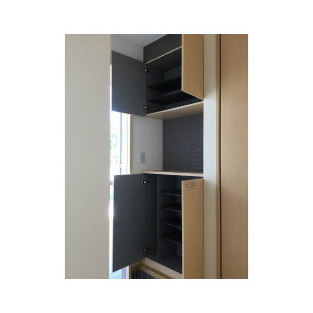 岐阜市北一色７丁目のアパートの玄関