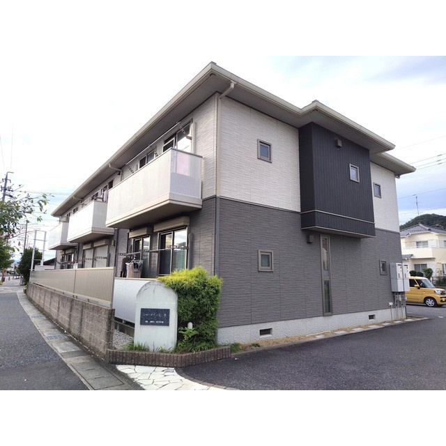 岐阜市北一色９丁目のアパートの外観