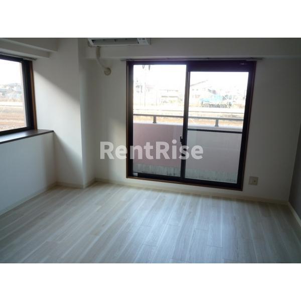 シャイニングシティー木曽川の庭