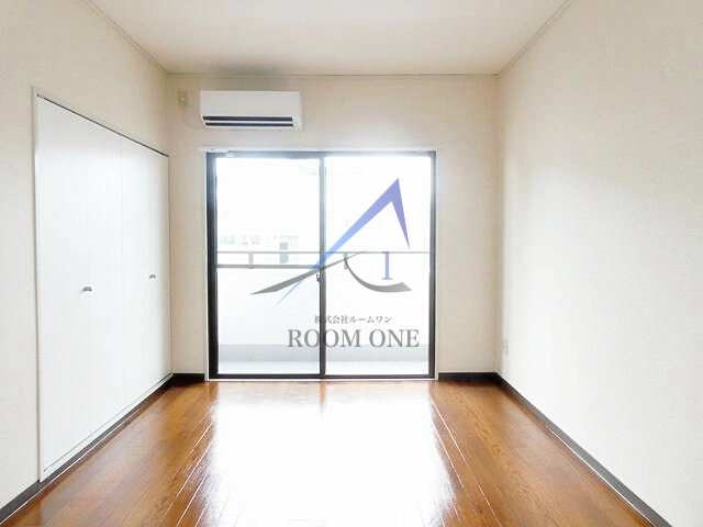 ヴィラ西小山の居間・リビング|洋室のお部屋です。