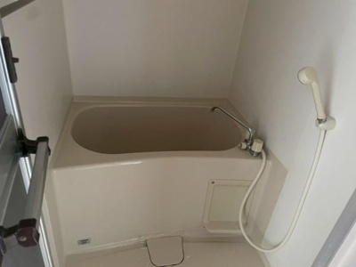 【浴室】 | グリーンハイツ | 1.5帖の押入