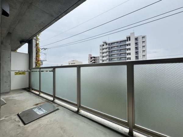 【バルコニー】