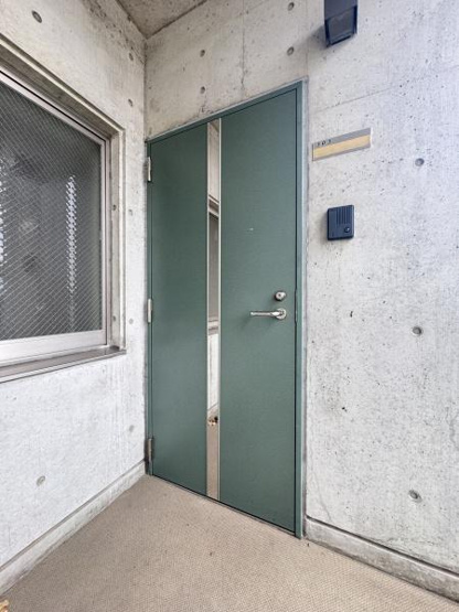 【エントランス】