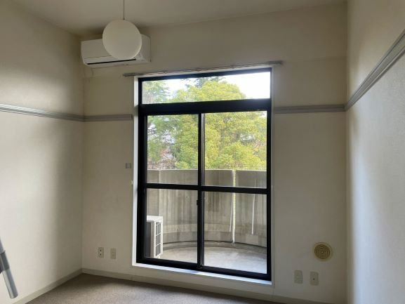 レオパレスパティオの居間・リビング