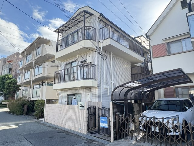 メゾン伊丹稲野の外観|物件を北東側から