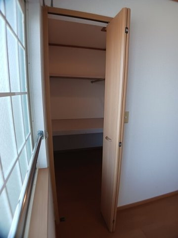 モデルノパラッツォ稲毛Ⅱの収納