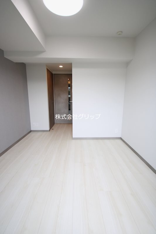 RELUXIA GRANDE 横濱吉野町の居間・リビング