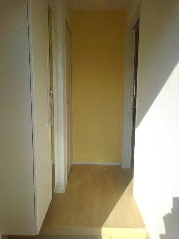 ハピネス・イリゼⅠの玄関