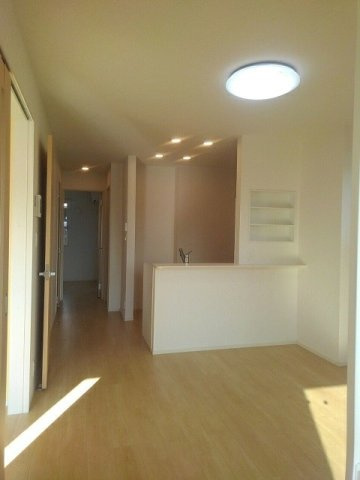 ハピネス・イリゼⅠの居間・リビング