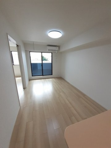 カーサ・フィオーレⅠの居間・リビング