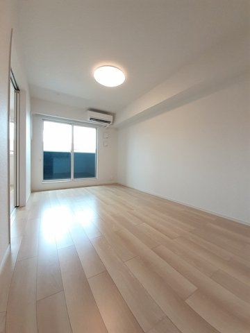 サニー　デイズの居間・リビング