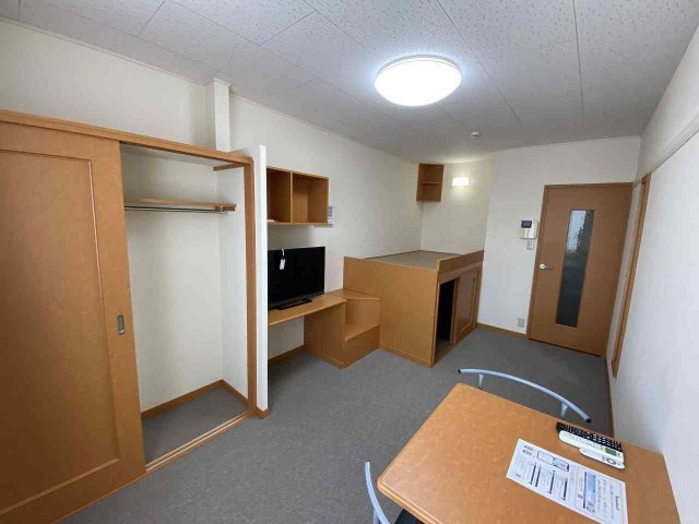 レオパレスドナルドの居間・リビング|設備・仕様は号室により異なる為、現況を優先致します。