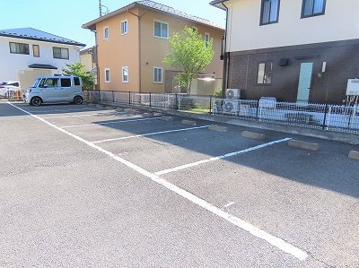 レオパレスブルガリのその他