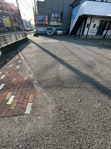 ハイツタケナカＢ棟の駐車場|車をお持ちの方に嬉しい駐車場付きの物件です