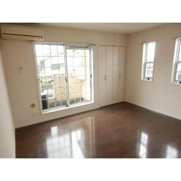 トルナーレ南福岡の居間・リビング