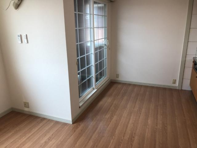 フェイバードパーク　Ｂ棟の居間・リビング