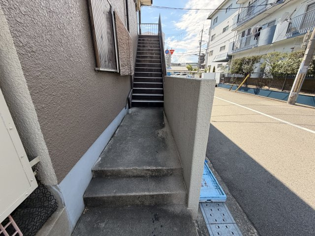 ハイツつるののエントランス