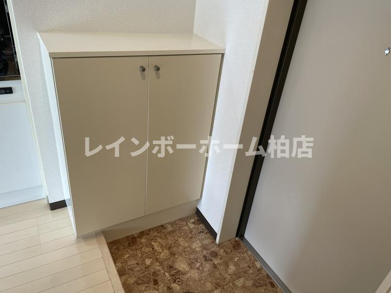 サポーレ松戸の玄関