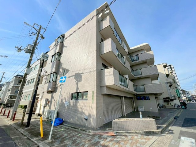 シャトー玉川第一の外観