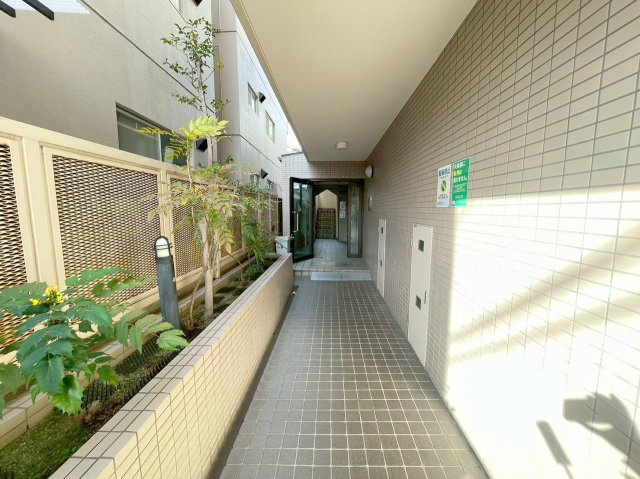 シャトー玉川第一のエントランス