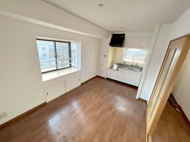 シャトー玉川第一の居間・リビング